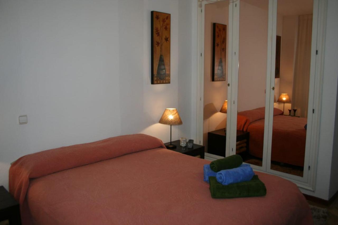 Alojamiento Adelfas Homestay Madrid